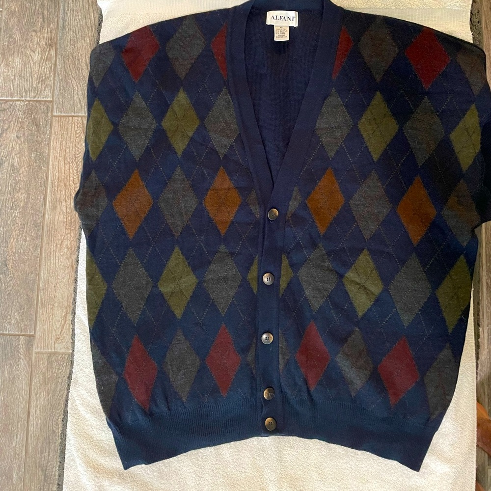 Men’s Alfani long sleeve sweater size XL